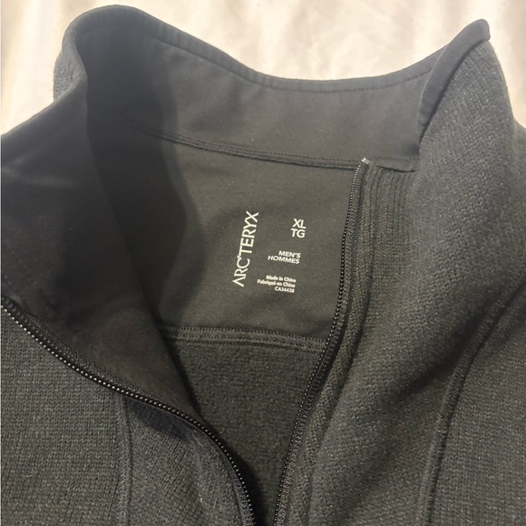 Arc'teryx Other - Arc'teryx Men's Dark Gray Zip-Up Sweater size xl NEW NEVER BREN USED